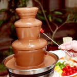 Шоколадный фонтан-фондю